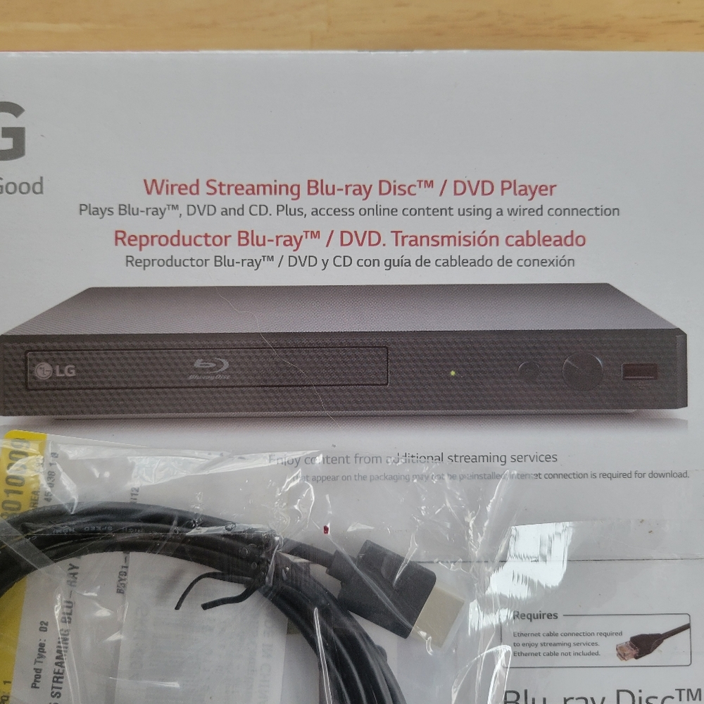 New in box LG Blu-ray DVD Player - Picture 3 of 7